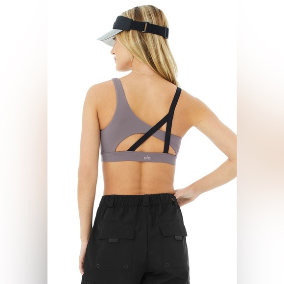 NWOT! Alo Yoga ‘Repose Strappy Asymmetric Sports Bra’ - Picture 2 of 6